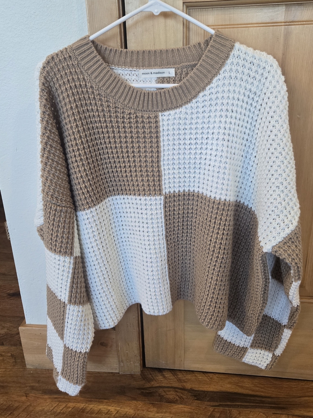 moon & madison Cream and Tan Colorblock Waffle Knit Sweater